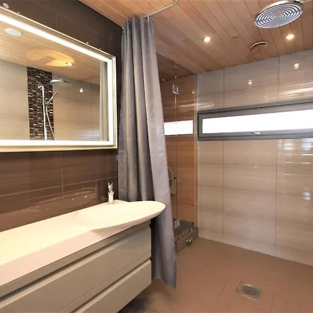 Gella Kellosaarenranta 1 Apartman *